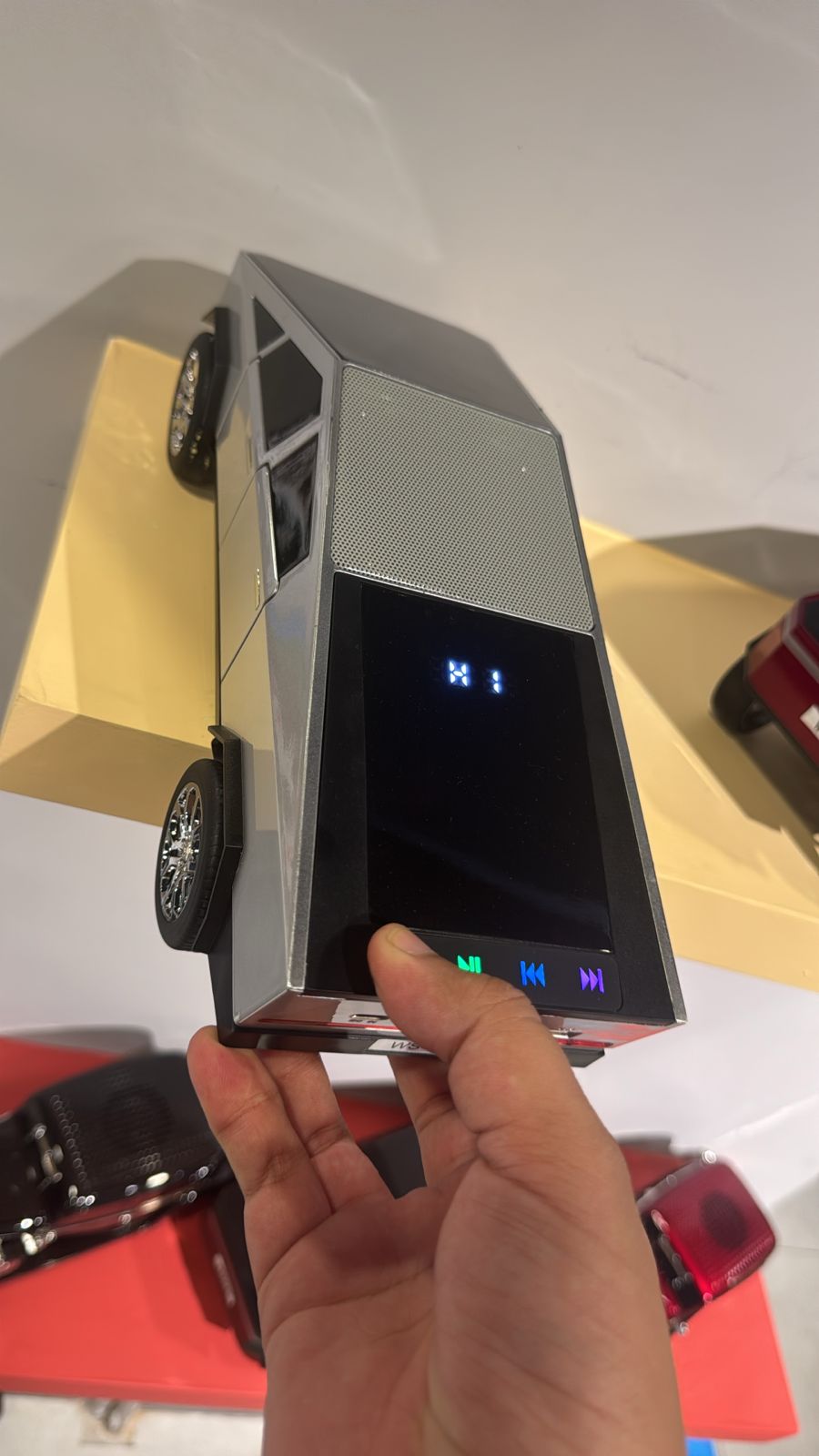 Tesla cyber Truck Bluetooth Woofer Speaker Hi-Bass