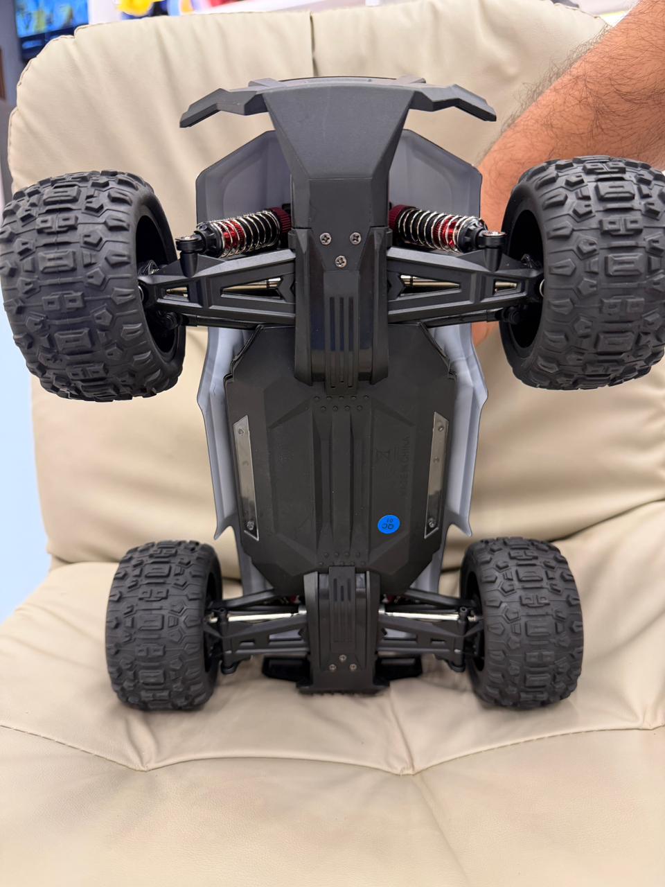 High Speed Brushless RC OFF Road Car | 70+ Km/hr