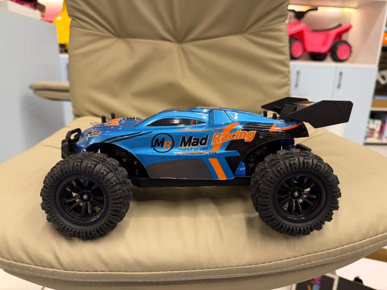 High Speed Terrain OFF-ROAD RC car