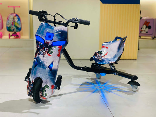 Square electric drift car three-wheeled go-kart park stall can regularly swing the tail car